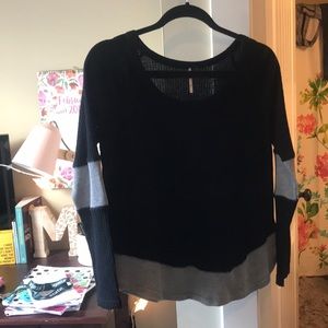 POOF! - Colorblock Thermal Top